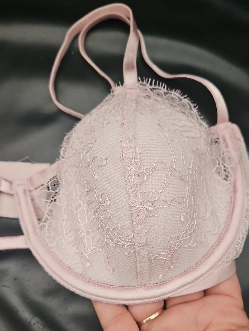 Victoria Secret Delicate Feminine Lace Underwire Bra - Light Pink 34D Nwt - Picture 3 of 7